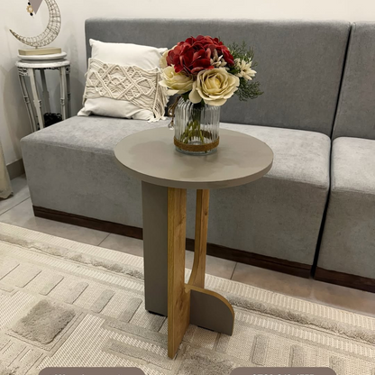 Table d’appoint en bois – Raffinement et authenticité
